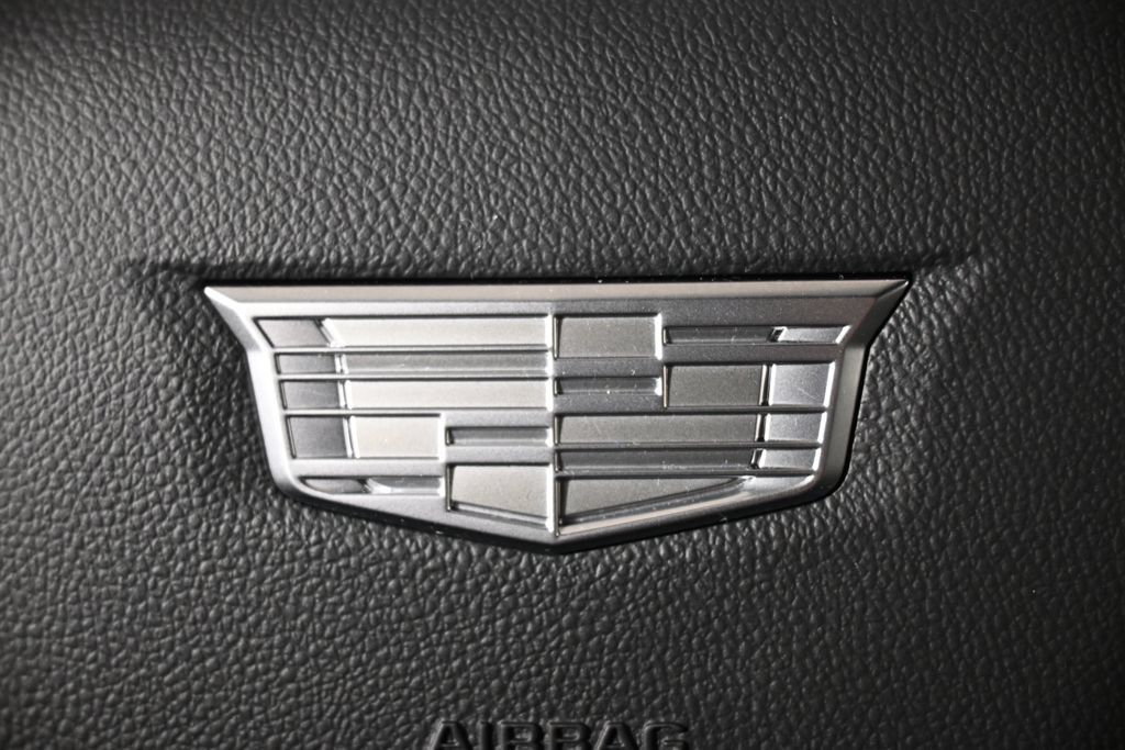 New 2026 Cadillac Lyriq Premium Luxury w/ LPO, Floor Liner Package AWD/4WD image 35