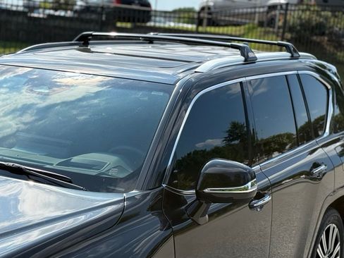 New 2026 Lexus LX 700h Luxury AWD/4WD image 11