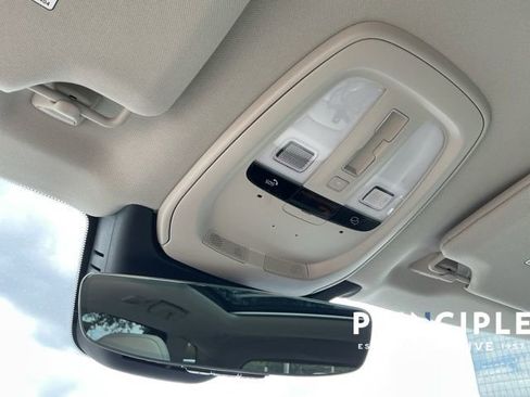 Certified 2023 Volvo XC90 T8 Plus w/ Protection Package Premier AWD/4WD image 20