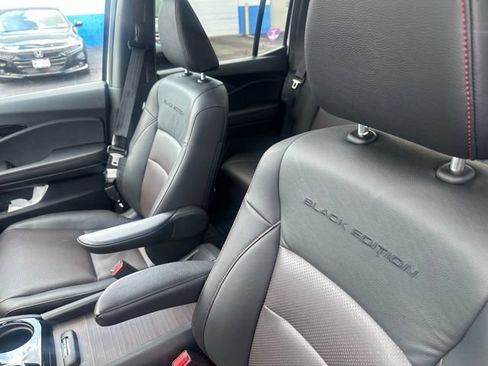 Used 2023 Honda Ridgeline Black Edition image 8