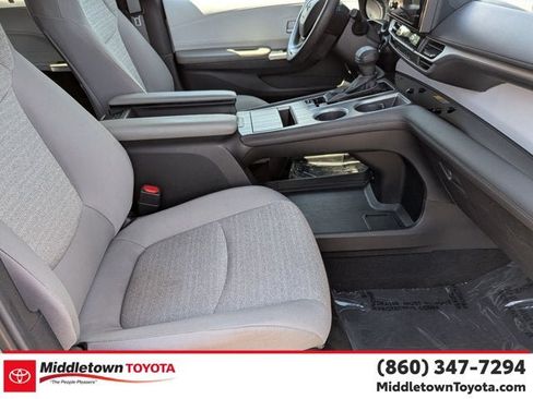 Used 2025 Toyota Sienna LE w/ LE Plus Package AWD/4WD image 36