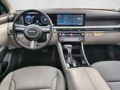 Used 2026 Hyundai Tucson SEL image 18