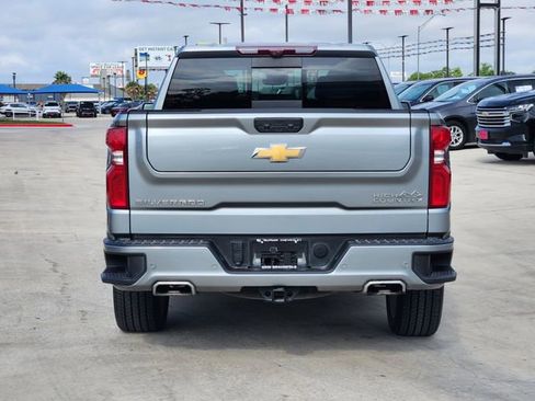Used 2024 Chevrolet Silverado 1500 High Country w/ High Country Premium Package AWD/4WD image 6