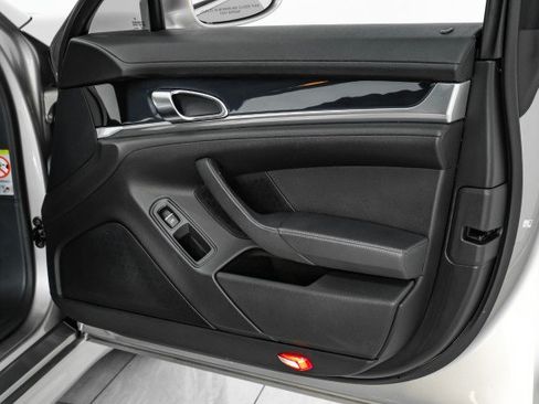 Used 2010 Porsche Panamera S RWD image 43