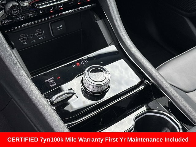Used 2023 Jeep Grand Cherokee Limited AWD/4WD image 24
