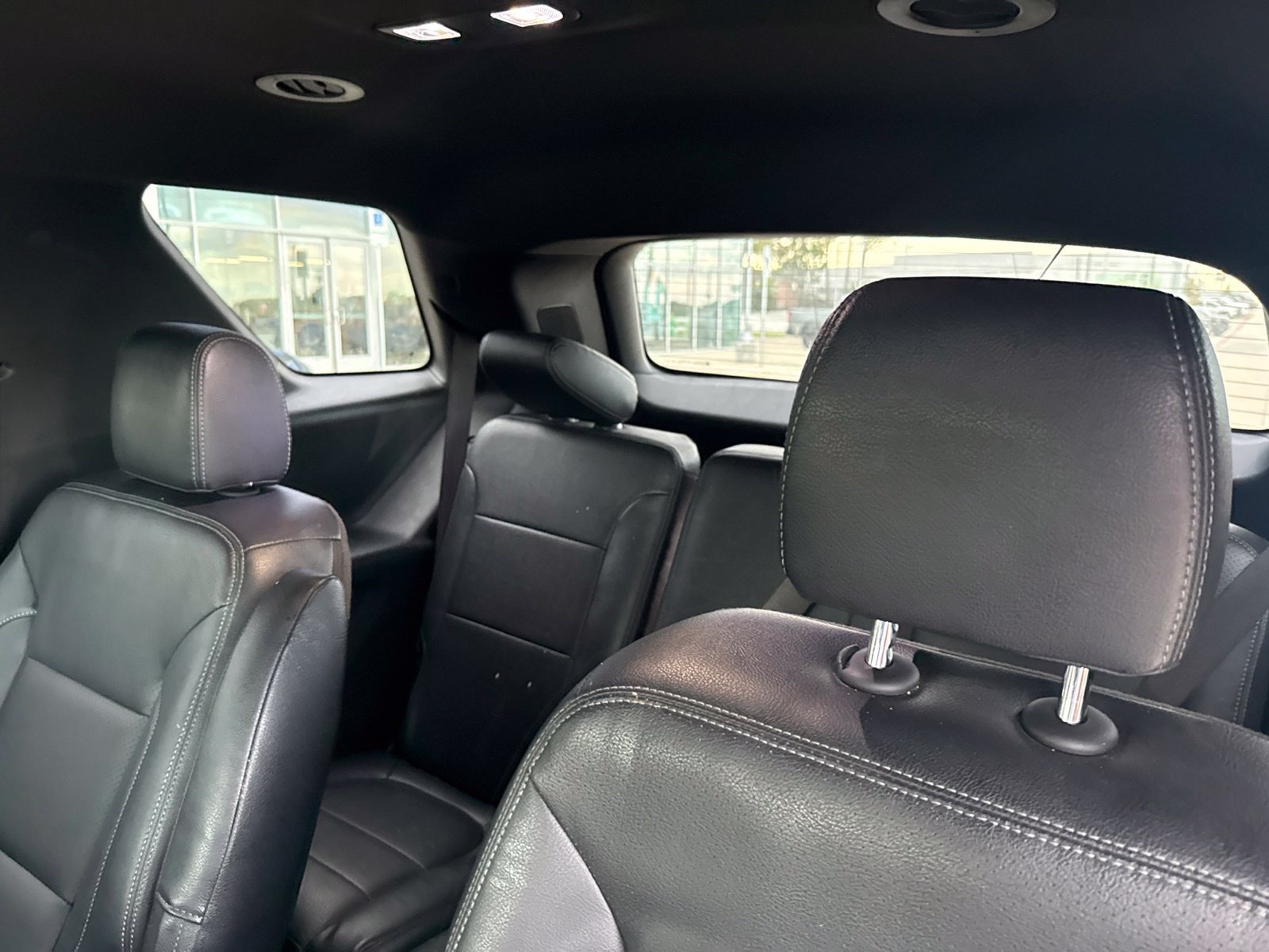 Used 2023 Chevrolet Traverse LT FWD image 11