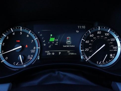 Used 2022 Toyota Highlander XLE image 28