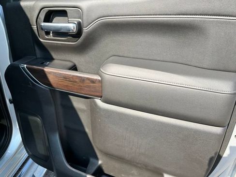 Used 2019 GMC Sierra 1500 SLT w/ SLT Premium Plus Package AWD/4WD image 25