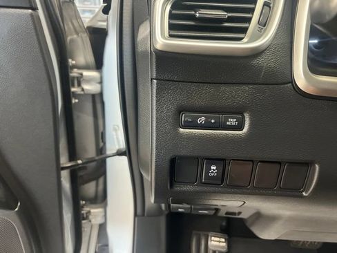 Used 2017 Nissan Murano S w/ Navigation Package AWD/4WD image 13