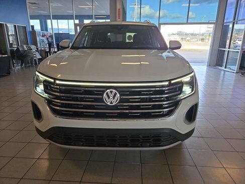 Used 2024 Volkswagen Atlas SEL AWD/4WD image 3