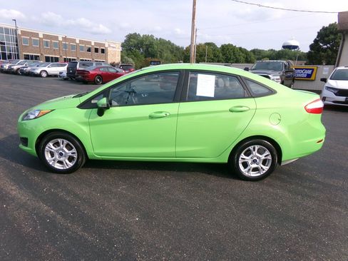 Used 2014 Ford Fiesta SE FWD image 6