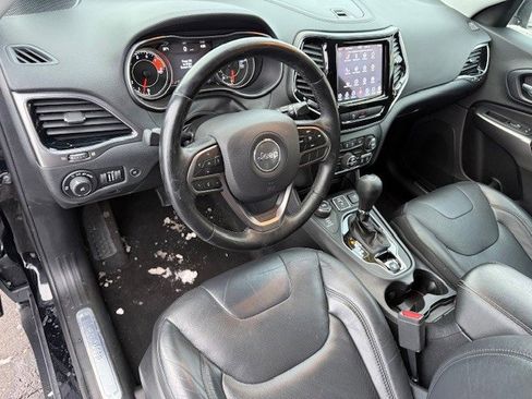 Used 2020 Jeep Cherokee Limited image 12