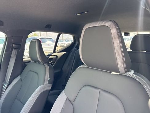 Used 2025 Volvo EX40 Core w/ Climate Package AWD/4WD image 18
