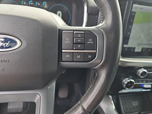 Used 2023 Ford F150 Lariat AWD/4WD image 18