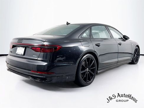 Used 2022 Audi A8 L 3.0T image 7