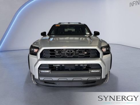 Used 2025 Toyota 4Runner TRD Off-Road AWD/4WD image 2
