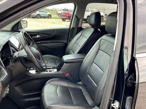 Used 2022 Chevrolet Equinox Premier FWD image 18