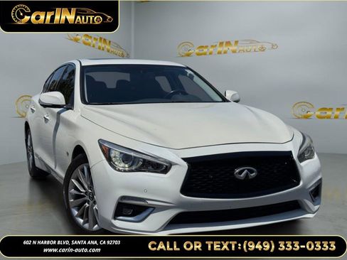 Used 2018 INFINITI Q50 Luxe w/ Sensory Package (Luxe) AWD/4WD image 3