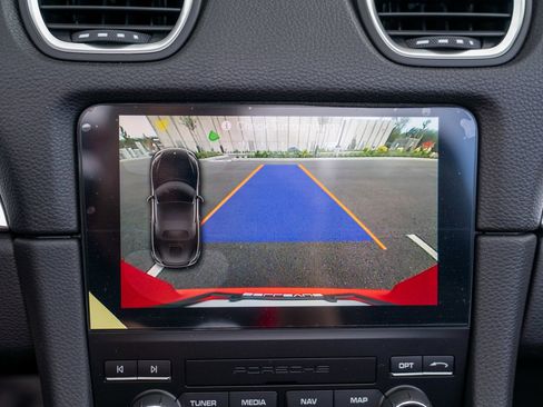 Used 2025 Porsche 718 Boxster S image 19