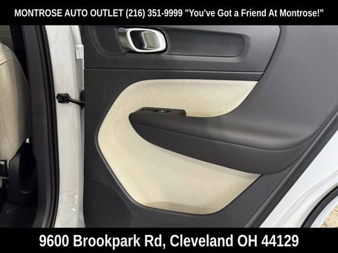 New 2026 Volvo XC40 B5 Plus w/ Protection Package Premier image 40