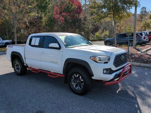 Certified 2020 Toyota Tacoma TRD Off-Road image 3
