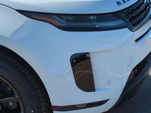 Used 2026 Land Rover Range Rover Evoque S AWD/4WD image 10
