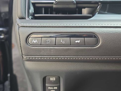 Certified 2025 INFINITI QX80 Sensory image 25