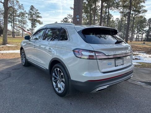 Certified 2022 Lincoln Nautilus Reserve w/ Equipment Group 201A image 5