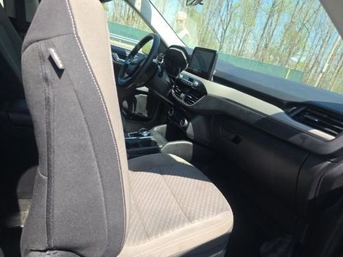 Used 2021 Ford Escape SE FWD image 5