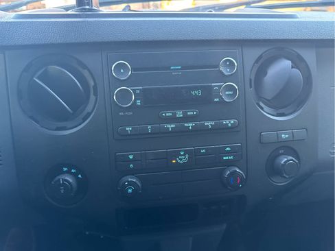 Used 2016 Ford F250 XL w/ XL Appearance Package image 9