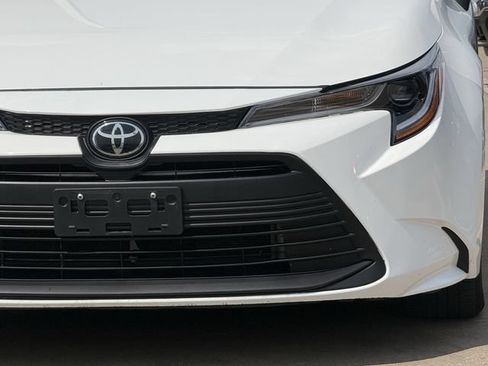 Used 2024 Toyota Corolla LE FWD image 9