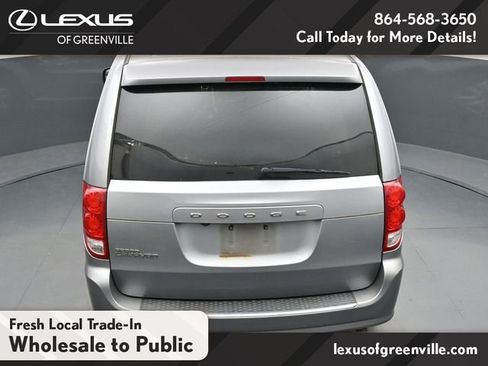 Used 2019 Dodge Grand Caravan SE FWD image 21