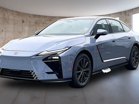 New 2026 Lexus ES 500e AWD/4WD image 2