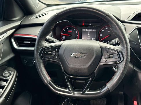 Used 2023 Chevrolet TrailBlazer RS w/ Convenience Package image 14
