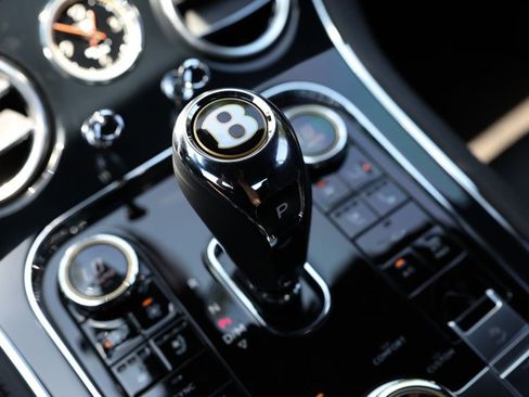 Used 2020 Bentley Continental GT image 21