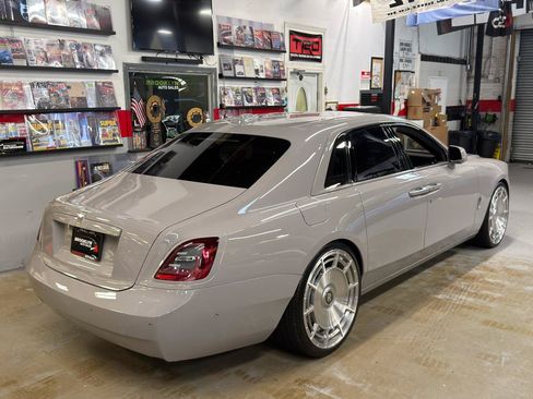 Used 2021 Rolls-Royce Ghost AWD/4WD image 16