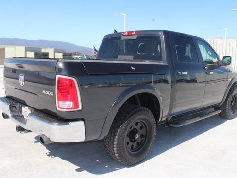 Used 2015 RAM 1500 Laramie w/ Convenience Group AWD/4WD image 3