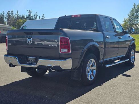 Used 2016 RAM 1500 Laramie AWD/4WD image 3