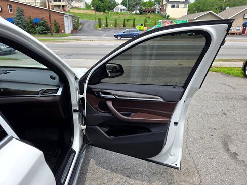 Used 2018 Ford Edge Sport image 26