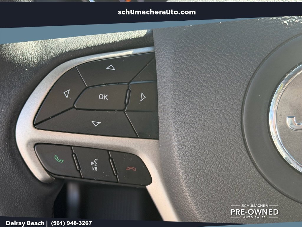 Certified 2021 Jeep Grand Cherokee Laredo X RWD image 21