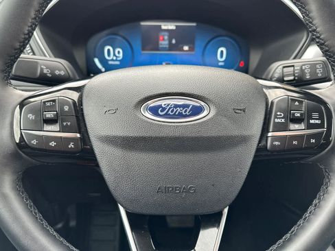 Certified 2025 Ford Escape Platinum image 24