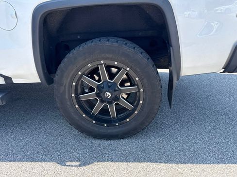 Used 2018 GMC Sierra 1500 SLT w/ SLT Premium Package AWD/4WD image 5