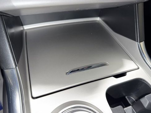 Used 2023 Ford Explorer XLT w/ Equipment Group 202A image 22