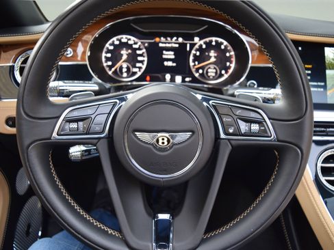 Used 2020 Bentley Continental GT AWD/4WD image 34