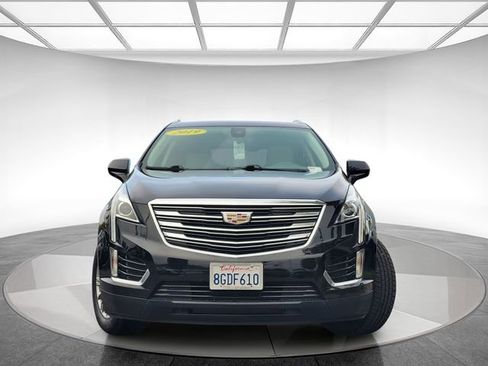 Used 2019 Cadillac XT5 Luxury image 2