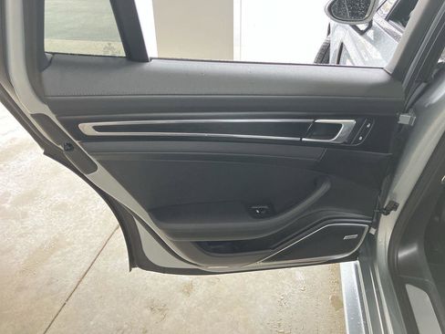 Used 2023 Porsche Panamera Platinum Edition w/ Sportdesign Package image 27