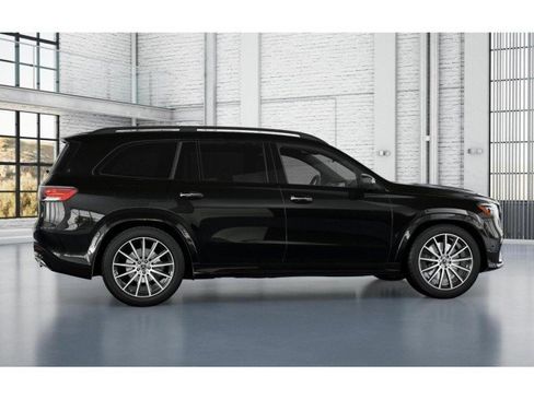 Certified 2025 Mercedes-Benz GLS 450 4MATIC image 37