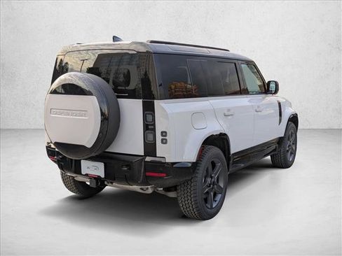 New 2026 Land Rover Defender 110 X-Dynamic SE AWD/4WD image 2