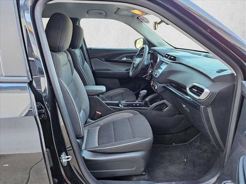 Used 2023 Chevrolet TrailBlazer LS image 18