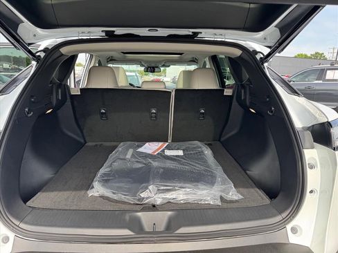Certified 2025 Nissan Murano SL w/ Cargo Package AWD/4WD image 10